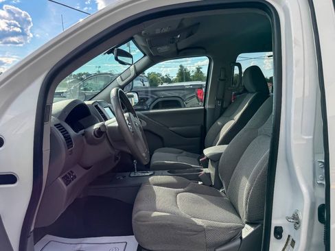 Used 2021 Nissan Frontier SV AWD/4WD image 20