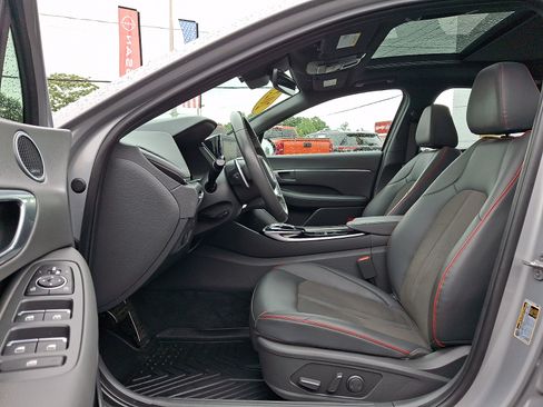 Used 2023 Hyundai Sonata SEL Plus w/ Preferred Accessory Package FWD image 15