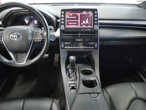 Certified 2021 Toyota Avalon XSE image 11
