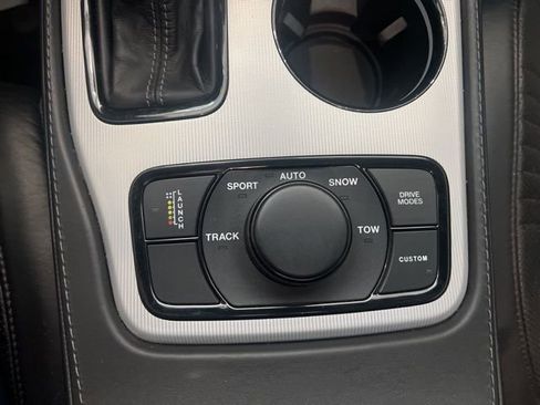 Used 2020 Jeep Grand Cherokee Trackhawk image 25