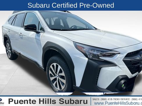 Certified 2025 Subaru Outback Premium AWD/4WD image 1
