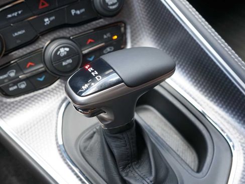 Used 2016 Dodge Challenger SRT Hellcat RWD image 13