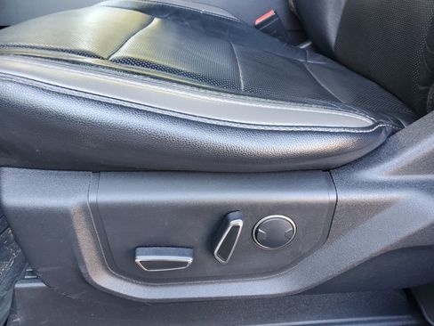 Used 2018 Ford F150 Raptor w/ Equipment Group 801A Mid image 30