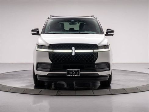 New 2026 Lincoln Navigator Black Label AWD/4WD image 8