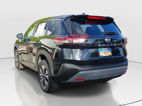 Used 2023 Nissan Rogue SV FWD image 5