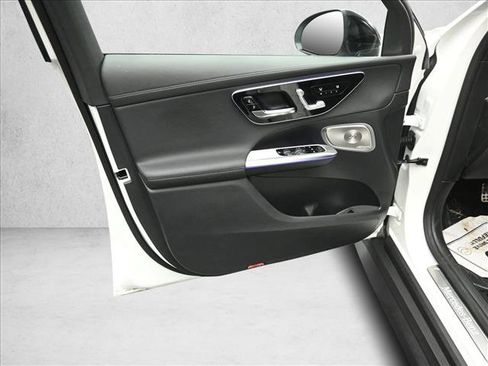 Certified 2026 Mercedes-Benz GLC 300 4MATIC image 17