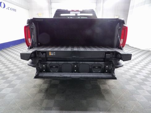 Used 2023 GMC Sierra 3500 Denali w/ Technology Package image 40