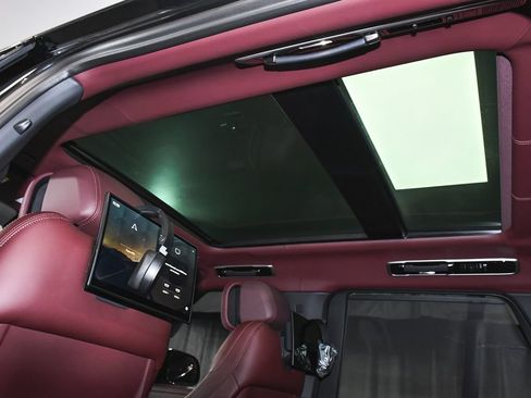 Used 2023 Land Rover Range Rover Autobiography AWD/4WD image 55