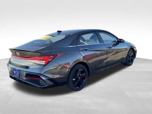 New 2026 Hyundai Elantra SEL Sport Premium FWD image 5