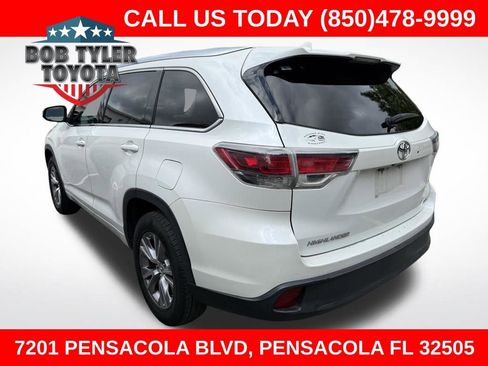 Used 2015 Toyota Highlander XLE FWD image 1