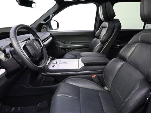 New 2026 Lincoln Navigator Reserve w/ Jet Appearance Package image 13