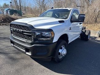 New 2024 RAM 3500 Tradesman video 3
