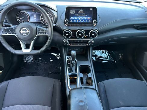 Used 2024 Nissan Sentra SV FWD image 4