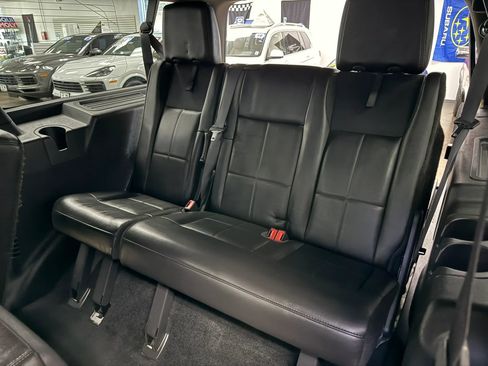 Used 2012 Lincoln Navigator L 4WD image 21
