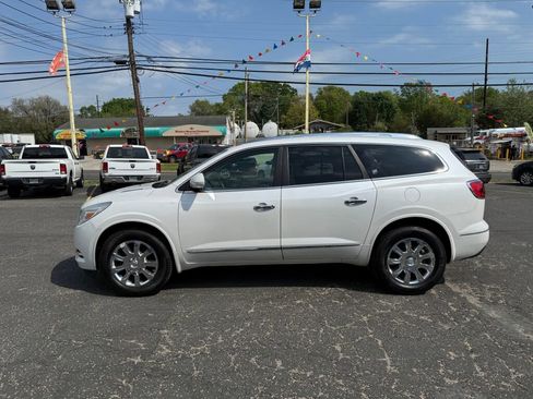 Used 2017 Buick Enclave Leather image 4