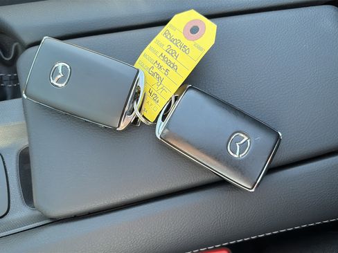 Used 2024 MAZDA MX-5 Miata Club image 41