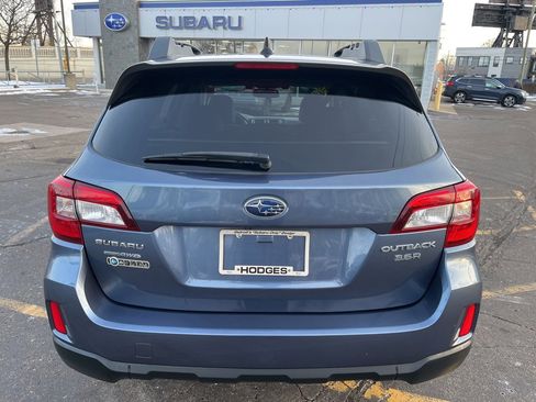 Used 2016 Subaru Outback 3.6R Limited image 6