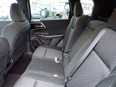 Used 2022 Mitsubishi Outlander ES image 17