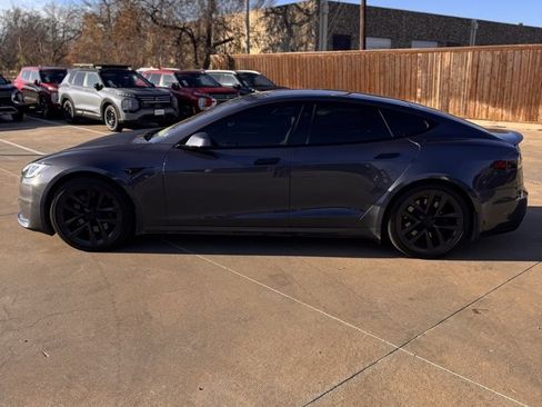 Used 2021 Tesla Model S Plaid image 4