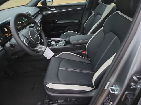 New 2026 Kia K5 GT-Line image 4