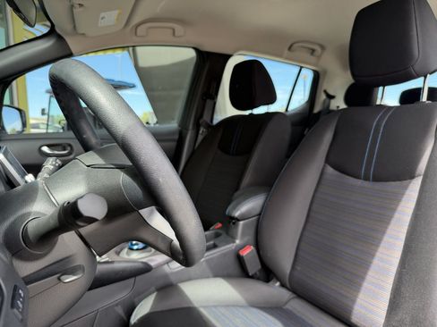 Used 2025 Nissan Leaf S FWD image 29