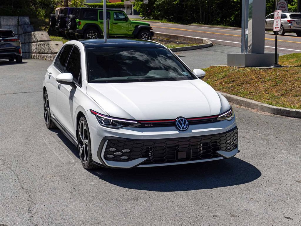 Used 2025 Volkswagen GTI SE FWD image 3