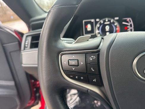 Certified 2024 Lexus ES 350 w/ Premium Package image 18