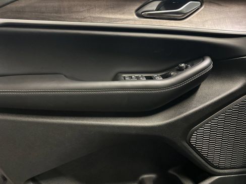 New 2026 Jeep Grand Cherokee Altitude AWD/4WD image 10