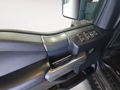 Used 2018 Ford F150 XLT w/ Equipment Group 302A Luxury AWD/4WD image 10