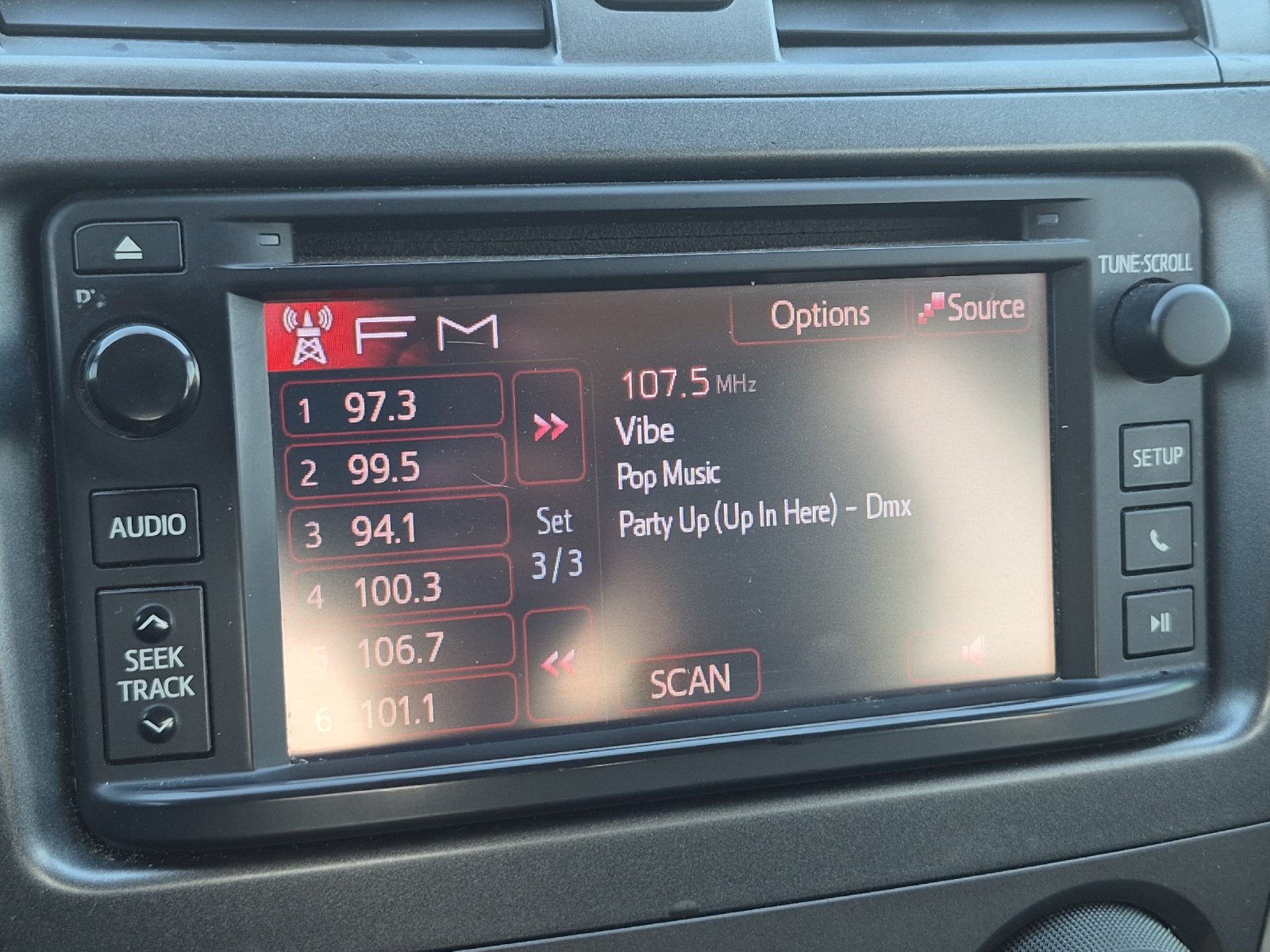 Used 2013 Toyota Corolla LE FWD image 15