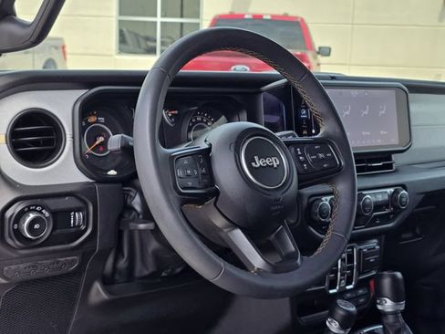 Used 2024 Jeep Wrangler Unlimited Sport AWD/4WD image 23
