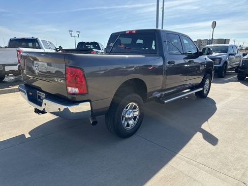 Used 2018 RAM 2500 Tradesman w/ Chrome Appearance Group image 6