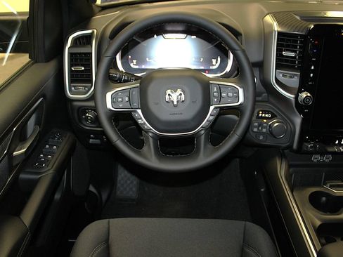 New 2026 RAM 1500 Big Horn AWD/4WD image 12