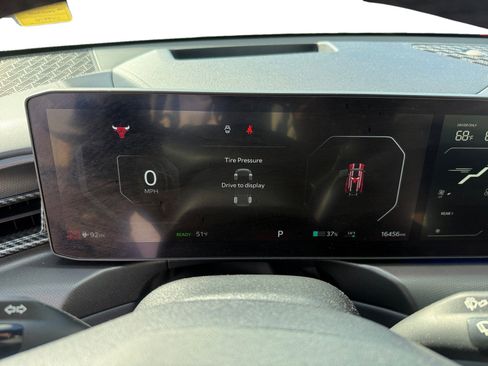 Used 2024 Kia EV9 GT-Line image 11