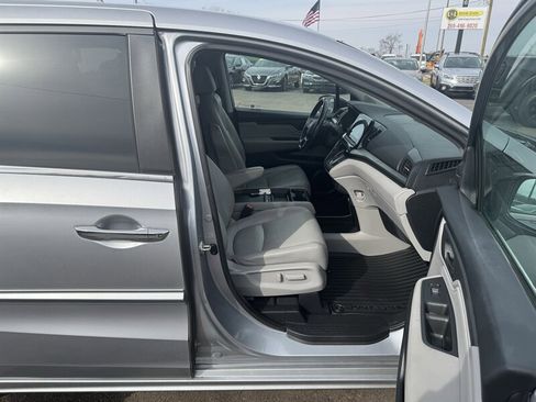 Used 2018 Honda Odyssey Touring image 32