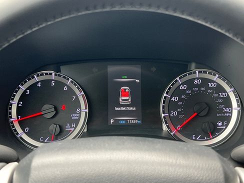 Certified 2022 Toyota Highlander LE image 30