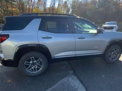 New 2026 GMC Terrain AT4 w/ LPO, Floor Liner Package image 9