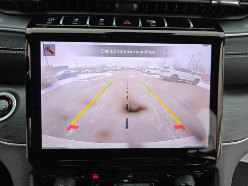 New 2025 Jeep Grand Cherokee Limited image 22