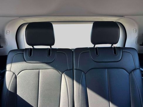 Used 2022 Jeep Grand Cherokee L Limited image 13