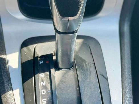 Used 2018 Ford Fiesta SE image 14