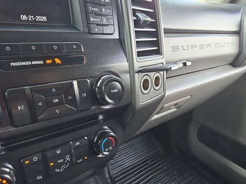 Used 2017 Ford F350 XL w/ Power Equipment Group AWD/4WD image 17