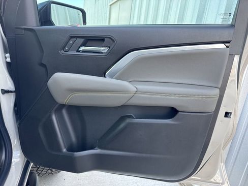 New 2026 Chevrolet Colorado ZR2 w/ Technology Package AWD/4WD image 46