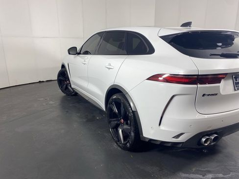 Used 2021 Jaguar F-PACE SVR image 8