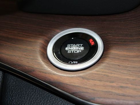 Used 2024 Jeep Grand Cherokee Summit image 44