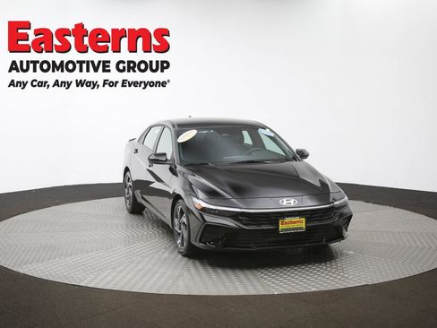 Used 2025 Hyundai Elantra Sport w/ Cargo Package image 50