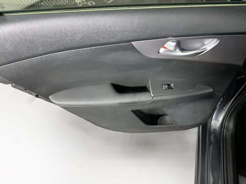 Used 2023 Kia Forte LX image 25