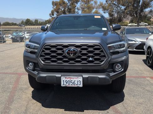 Used 2021 Toyota Tacoma TRD Off-Road w/ Technology Package AWD/4WD image 7