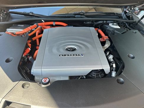 Certified 2023 Toyota Mirai w/ Advanced Technology Package RWD image 34