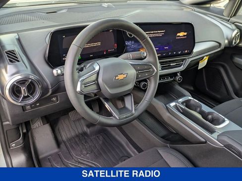 New 2026 Chevrolet Equinox EV LT w/ Comfort Package image 17