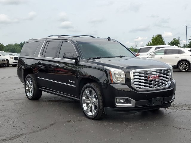 Used 2018 GMC Yukon XL Denali w/ Denali Ultimate Package AWD/4WD image 2